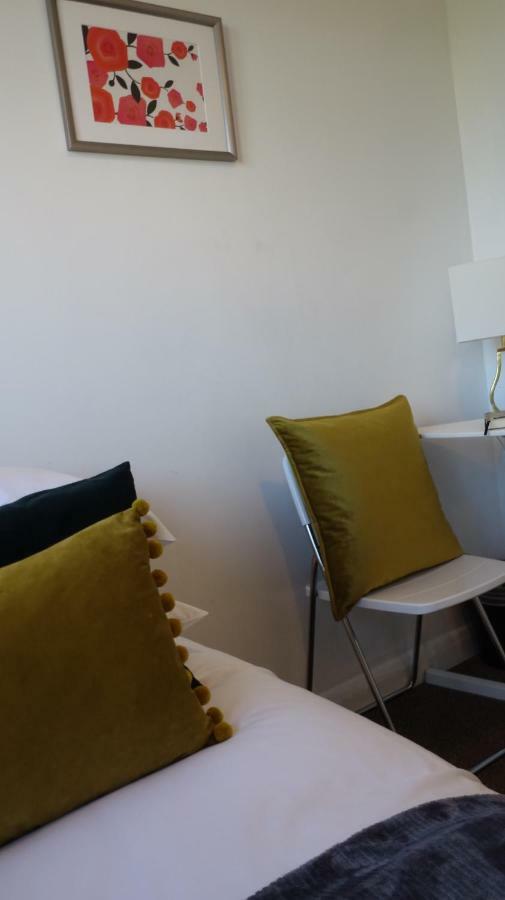 Airport Garden Rooms Feltham エクステリア 写真